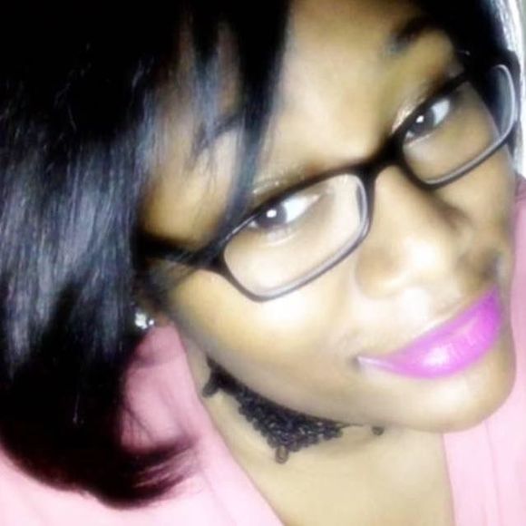 Meet your Posher, Nikkia - Picture 1 of 1